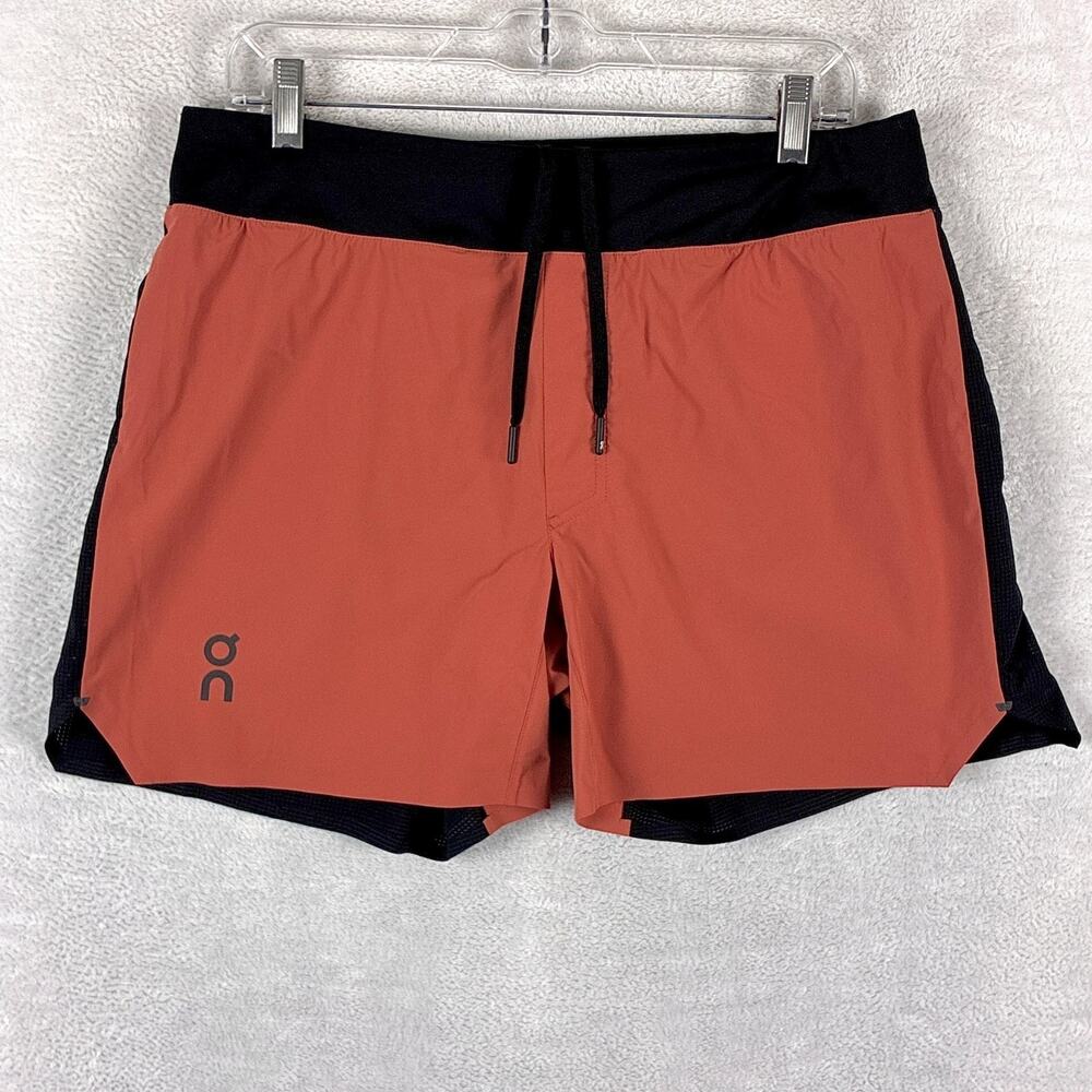 On Running Shorts Mens M Black Orange Lightweight Run On Clouds Preppy Workout